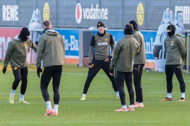 24.11.2025, Fussball, Saison 2025 2026, UCL, Abschlusstraining Borussia Dortmund, Maximilian Beier (Borussia Dortmund), Dortmund Trainingsgelände BVB NRW Deutschland xRHR-FOTO DEx Copyright: DennisxEwert RHR-FOTOx RHR-FOTO DE