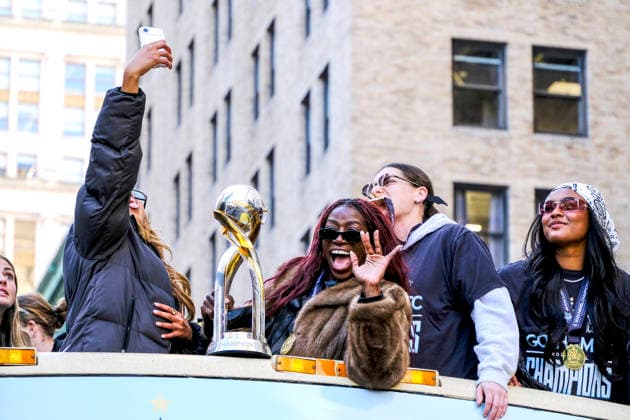 NEW YORK, NY- NOVEMBER 24 : Gotham FC celebrates their 2025 National Women s Soccer League Championship win with a parade in downtown Manhattan on November 24, 2025 in New York City. Copyright: xKatiexGodowskix