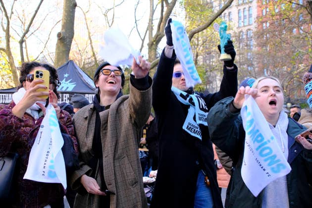 NEW YORK, NY- NOVEMBER 24 : Gotham FC celebrates their 2025 National Women s Soccer League Championship win with a parade in downtown Manhattan on November 24, 2025 in New York City. Copyright: xKatiexGodowskix