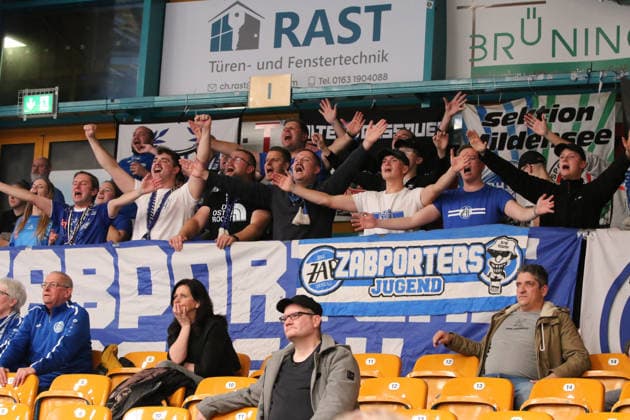 24.11.2025 Handball Herren 2025 2026 2. Bundesliga 12. Spieltag Dessau-Roßlauer HV 06 - VfL Eintracht Hagen Anhalt Arena Dessau Die Fans des DRHV. Dessau-Roßlau Sachsen-Anhalt Deutschland