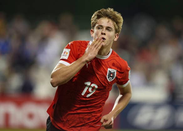 (251125) -- DOHA, Nov. 25, 2025 -- Johannes Moser of Austria celebrates after scoring during the semifinal match between Austria and Italy at the FIFA U17, U 17 World Cup 2025 in Doha, Qatar, on Nov. 24, 2025. (Photo by Xinhua) (SP)QATAR-DOHA-FOOTBALL-FIFA U17 WORLD CUP 2025-AUSTRIA VS ITALY Nikku 