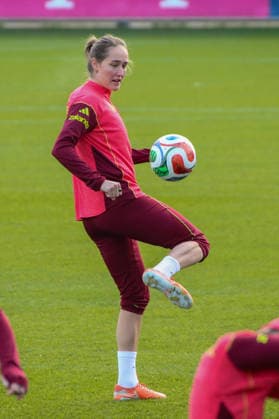 25.11.2025, xgrfx, Fussball DFB Medientermine, DFB Deutsche Frauennationalmannschaft - Training v.l. Sydney Lohmann (Deutsche Frauennationalmannschaft) (DFL DFB REGULATIONS PROHIBIT ANY USE OF PHOTOGRAPHS as IMAGE SEQUENCES and or QUASI-VIDEO) Frankfurt am Main