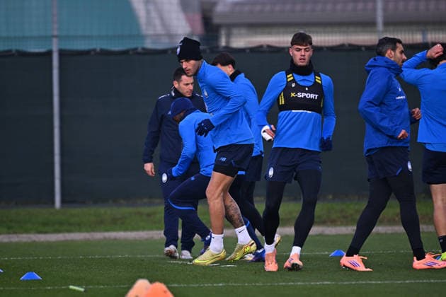 November 25, 2025, Zingonia, Lombardia: Atalanta™s players during a training session on the eve of the UEFA Champions League soccer match between Atalanta BC and Eintracht Frankfurt at Bortolotti Training Center in Zingonia, Italy, 25 November 2025. .ANSA MICHELE MARAVIGLIA. UEFA Champions League; Atalanta-Eintracht Frankfurt  - ZUMAa110 20251125_zaf_a110_001 Copyright: xMichelexMaravigliax