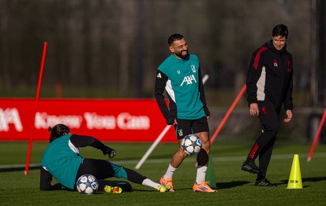 Football - UEFA Champions League - Liverpool FC v PSV Eindhoven - MD-1 LIVERPOOL, ENGLAND - Tuesday, November 25, 2025: Liverpool s Mohamed Salah (R) and Dominik Szoboszlai during a training session at the AXA Training Centre ahead of the UEFA Champions League match between Liverpool FC and PSV Eindhoven. (Photo by David Rawcliffe Propaganda) LIVERPOOL AXA Training Centre MERSEYSIDE ENGLAND  Copyright: xDavidxRawcliffex P2025-11-25-Liverpool_PSV_MD-1-16