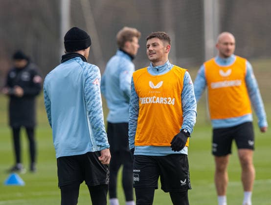 Fussball, Herren, Saison 2025 26, 2. Bundesliga, Hertha BSC, Training, v.l. Pascal Klemens (Hertha BSC), Dawid Kownacki (Hertha BSC), 25.11. 2025,