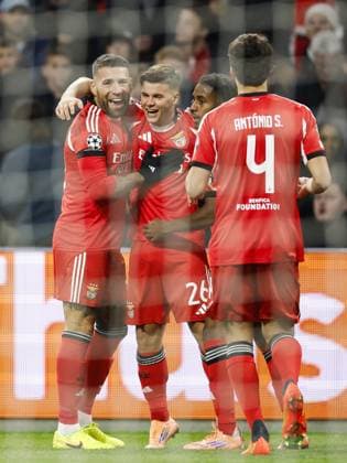 AMSTERDAM - (l-r) Amar Dedic of SL Benfica, Samuel Dahl of SL Benfica, Antonio Silva of SL Benfica, and Leandro Barreiro of SL Benfica celebrate the 0-1 goal during the Champions League match between AFC Ajax and SL Benfica at the Johan Cruijff ArenA on November 25, 2025 in Amsterdam, Netherlands. ANP HOLLANDSE HOOGTE MAURICE VAN STEEN UEFA Champions League Matchday 5 2025-2026 xVIxANPxSportx xMauricexvanxSteenxIVx 543052035 originalFilename: 543052035.jpg