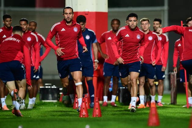 UEFA Champions League -Olympiacos Training Session - Olympiacos players attend a traiining session ahead of the UEFA Champions League Phase matchday 5 soccer match between Olympiacos and Real Madrid in Piraeus, Greece, 25 November 2025. IMAGO ONE INCH PRODUCTIONS PIRAEUS GREECE Copyright: xONExINCHxPRODUCTIONSx 6749395