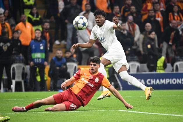 Galatasaray v Royale Union Saint-Gilloise - UEFA Champions League ISTANBUL, TURKEY - NOVEMBER 25 : Rodriguez Cortez Kevin Jose forward of Union Saint-Gilloise and Unyay Arda defender of Galatasaray during the UEFA Champions League 2025 26 League Phase MD5 match between Galatasaray and Royale Union Saint-Gilloise on November 25, 2025 in Istanbul, Turkey, 25 11 2025 Istanbul Turkey  Copyright: xPeterxDexVoechtx