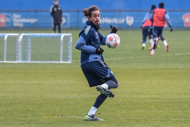 Yussuf Poulsen ( HSV ) am Ball Aufbautraining nach Verletzung Deutschland , Hamburg , Volksparkstadion , Fussball , 1. Bundesliga , Training des Hamburger SV