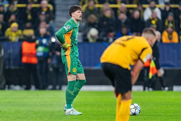 25.11.2025, Borussia Dortmund vs. Villareal, UEFA Champions League, 5. Spieltag Gregor Kobel (Borussia Dortmund, 1) Copyright: xBahhoxKarax
