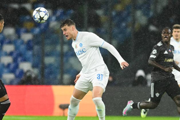 Sam Beukema of SSC Napoli in action during the Uefa Champions League match between SSC Napoli vs Qarabag at Diego Armndo Maradona Stadium  Copyright: xAgostinoxGemito IPAxSportx xipa-agency.netx xx IPA_68377493 IPA_Agency_IPA68377493