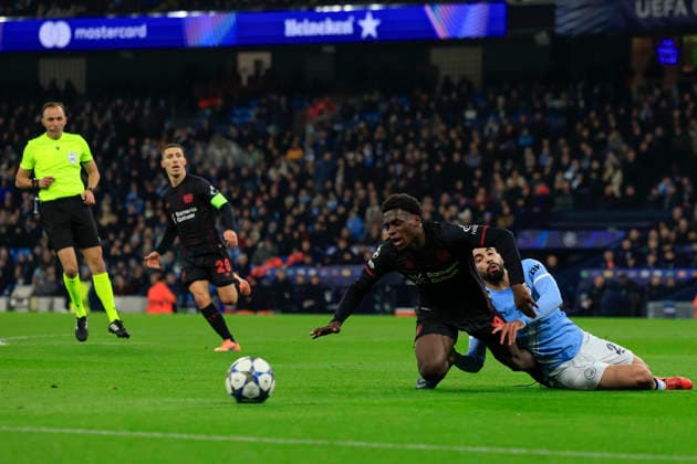 Manchester City v Bayer Leverkusen Champions League 25 11 2025. Ernest Poku (19) of Bayer Leverkusen is brought down by Rayan Ait-Nouri (21) of Manchester City but no foul is given during the Champions League match between Manchester City and Bayer Leverkusen at the Etihad Stadium, Manchester, England on 25 November 2025. Manchester Etihad Stadium Manchester England Editorial use only , Copyright: xConorxMolloyx PSI-23265-0045
