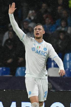 Sam Beukema of SSC Napoli gestures during the Uefa Champions League match between SSC Napoli vs Qarabag at Diego Armndo Maradona Stadium  Copyright: xAgostinoxGemito IPAxSportx xipa-agency.netx xx IPA_68378290 IPA_Agency_IPA68378290