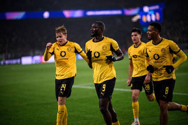 DORTMUND, GERMANY - 25 NOVEMBER, 2025: Daniel Svensson, Serhou Guirassy, Felix Nmecha , goal - UEFA Champions League match Borussia Dortmund vs Villarreal CF at Signal Iduna Park.  Copyright: xVITALIIxKLIUIEVx