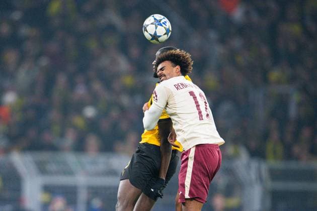 25.11.2025 - Fußball, 2025 2026, Champions League, 5. Spieltag, Borussia Dortmund - FC Villareal: (L-R) Serhou Guirassy (Dortmund), Renato Veiga (Villareal)
