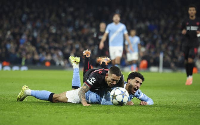 Manchester City v Bayer Laverkusen, UEFA Champions League, League Phase 25.11.25 Manchester City v Bayer Laverkusen, UEFA Champions League, League Phase Bradley Ormesher The Times Omar Marmoush of Manchester City and Alejandro Grimaldo of Leverkusen  Copyright: xBradleyxOrmesherx NINTCHDBPICT001041054878