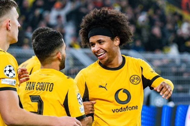 25.11.2025, Borussia Dortmund vs. Villareal, UEFA Champions League, 5. Spieltag Tor zum 3:0 durch Karim Adeyemi (Borussia Dortmund, 27) hier mit Yan Couto(Borussia Dortmund, 2) Regulations prohibit any use of photographs as image sequences and or quasi video Copyright: xBahhoxKarax