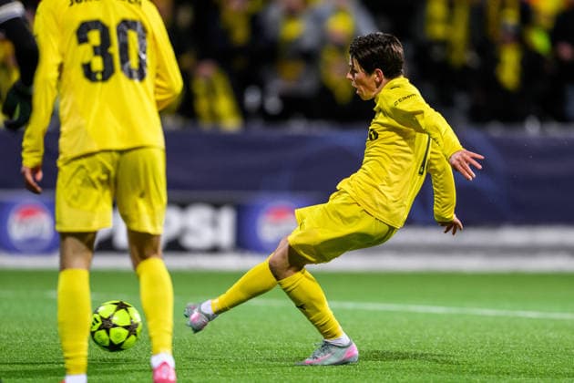 251125 Sondre Brunstad Fet of Bodo Glimt during the UEFA Champions League football match between Bodo Glimt and Juventus on November 25, 2025 in Bodo. Photo: Marius Simensen BILDBYRAN COP 238 MM0049 bbeng football fotball fotboll soccer uefa champions league mesterligaen bodo glimt juventus Copyright: MARIUSxSIMENSEN BB251125ZS008