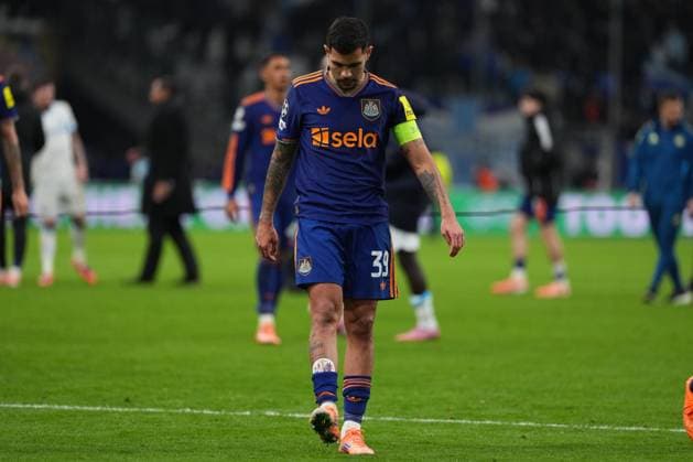 Dejection for Bruno Guimaraes of Newcastle after his team loses 2-1 Marseille v Newcastle United, UEFA Champions League, Group Stage, Football, Orange Velodrome, Marseille, France- 25 Nov 2025Marseille Orange Vélodrome France EDITORIAL USE ONLY No use with unauthorised audio, video, data, fixture lists, club league logos or live services. Online in-match use limited to 120 images, no video emulation. No use in betting, games or single club league player publications. Copyright: xDavexWinter Shutterstockx 15918266dw