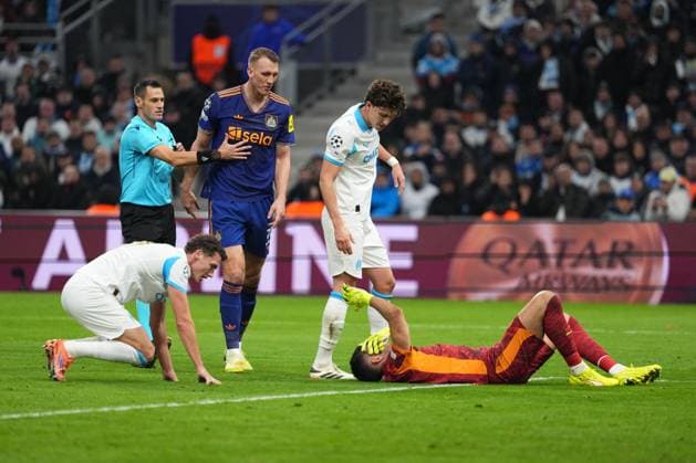Goalkeeper Geronimo Rulli of Marseille goes down injured Marseille v Newcastle United, UEFA Champions League, Group Stage, Football, Orange Velodrome, Marseille, France- 25 Nov 2025Marseille Orange Vélodrome France EDITORIAL USE ONLY No use with unauthorised audio, video, data, fixture lists, club league logos or live services. Online in-match use limited to 120 images, no video emulation. No use in betting, games or single club league player publications. Copyright: xDavexWinter Shutterstockx 15918266jg