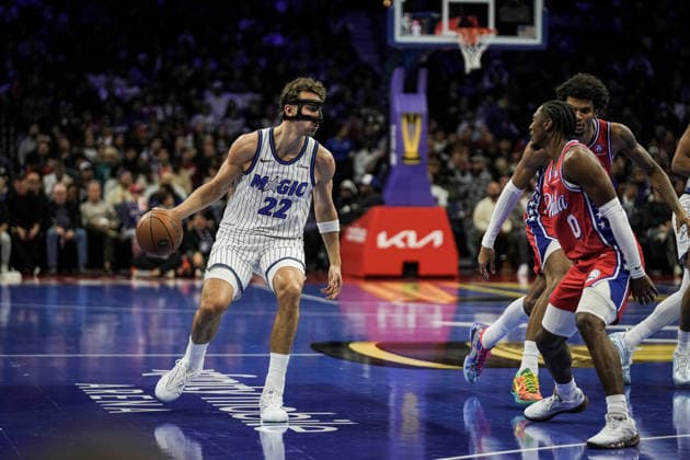 Philadelphia 76ers v Orlando Magic PHILADELPHIA, UNITED STATES - NOVEMBER 25: Franz Wagner of Orlando Magic in action during the 2025-26 Emirates NBA, Basketball Herren, USA Cup game between the Orlando Magic and Philadelphia 76ers at Xfinity Mobile Arena on November 25, 2025 in Philadelphia, United States. Wolfgang Schwan Anadolu Philadelphia United States. Editorial use only. Please get in touch for any other usage.  Copyright: x2025xAnadoluxWolfgangxSchwanx