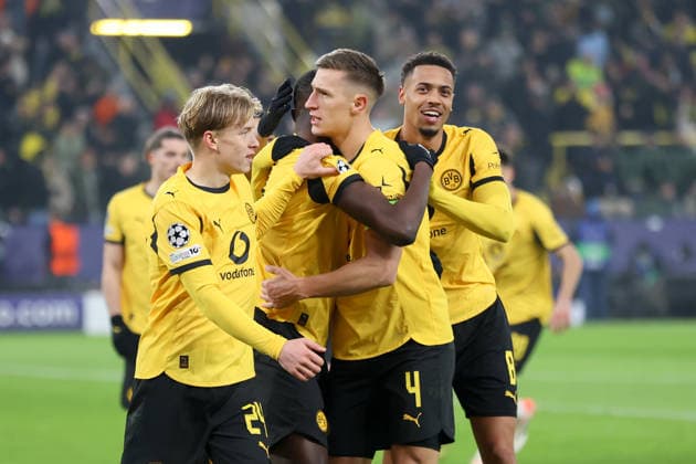 Torjubel zum 2:0 durch Serhou Guirassy (Borussia Dortmund) GER, Borussia Dortmund gegen FC Villarreal, Fussball, Champions League, 5.Spieltag, Spielzeit 2025 2026, 25.11.2025 DFL REGULATIONS PROHIBIT ANY USE OF PHOTOGRAPHS AS IMAGE SEQUENCES AND OR QUASI-VIDEO GER, Borussia Dortmund gegen FC Villarreal, Fussball, Champions League, 5.Spieltag, Spielzeit 2025 2026, 25.11.2025 Dortmund Copyright: xEibner-Pressefoto FrankxZeisingx EP_FZG