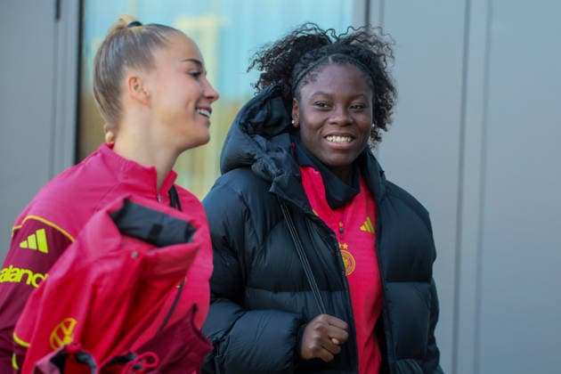 Frankfurt, Deutschland 26. November 2025: Fußball-Frauen-Nationalmannschaft - Training - 26.11.2025 Im Bild: Nicole Anyomi (Deutschland) bei der Ankunft am DFB Campus DFB regulations prohibit any use of photographs as image sequences and or quasi-video DFB Campus Hessen Copyright: xFotostandx xFantinix
