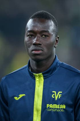 25.11.2025, Fußball, UEFA Champions League, Borussia Dortmund - FC Villarreal, BVB Stadion, 5. Spieltag, Saison 2025 2026: Pape Gueye (FC Villarreal 18) Regulations prohibit any use of photographs as image sequences and or quasi-video. Nordrhein-Westfalen Deutschland *** 25 11 2025, Football, UEFA Champions League, Borussia Dortmund FC Villarreal, BVB Stadion, 5 Matchday, Season 2025 2026 Pape Gueye FC Villarreal 18 Regulations prohibit any use of photographs as image sequences and or quasi video Nordrhein Westfalen Germany