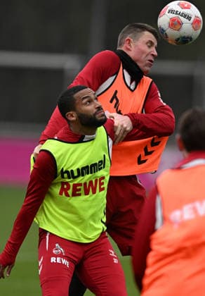 26.11.2025, xophax, Fussball 1.Bundesliga, 1.FC Koeln Training Linton Maina , links und Dominique Heintz ( beide 1.FC Köln ) Koeln
