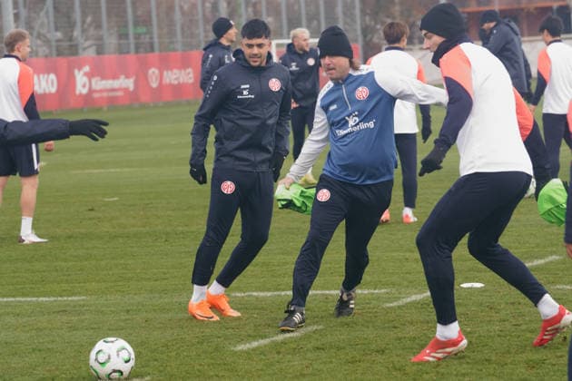 NADIEM AMIRI, BO HENRIKSEN, KACPER POTULSKI TRAINING 1.FSV MAINZ 05 MAINZ 