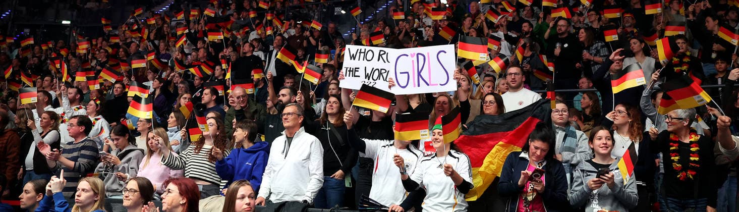 26.11.2025, Deutschland, Stuttgart, F27th IHF WomenÂ s World Championship, WM, Weltmeisterschaft 2025, Germany vs. Iceland, Fans, Zuschauer (GER)