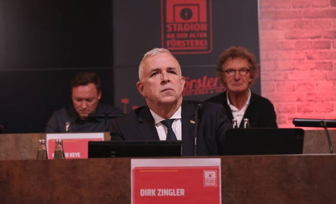 Präsident Dirk Zingler Hauptversammlung der An der Alten Försterei Stadionbetriebs AG Fußball Fussball Bundesliga Herren DFL Saison 2025 2026 26.11.2025 1.FC Union Berlin FCU