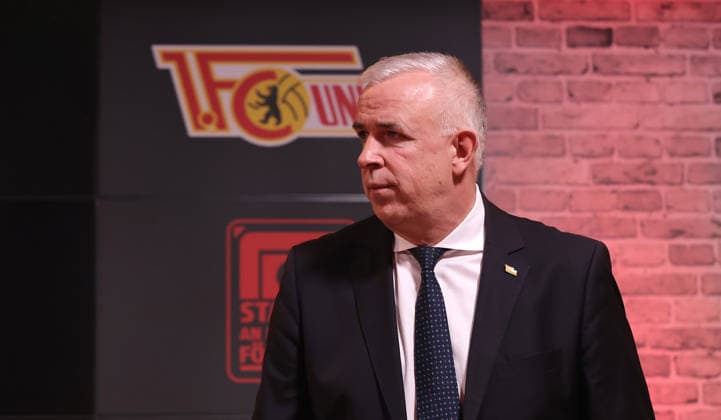 Präsident Dirk Zingler Hauptversammlung der An der Alten Försterei Stadionbetriebs AG Fußball Fussball Bundesliga Herren DFL Saison 2025 2026 26.11.2025 1.FC Union Berlin FCU