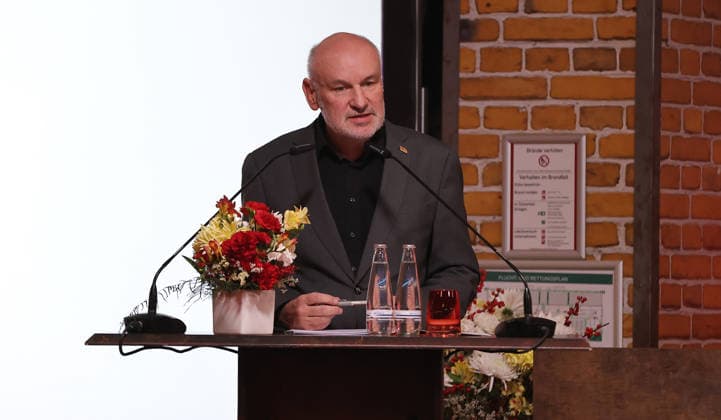 Dirk Thieme (Vorstandsvorsitzender) Hauptversammlung der An der Alten Försterei Stadionbetriebs AG Fußball Fussball Bundesliga Herren DFL Saison 2025 2026 26.11.2025 1.FC Union Berlin FCU
