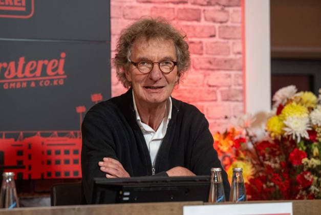 Fußball, Herren, Saison 2025 2026, 1. Bundesliga, 1. FC Union Berlin, 14. Ordentliche Hauptversammlung der An der Alten Försterei Stadionbetriebs AG, Oskar Kosche (Vorstand Stadionbetriebs AG), 26.11. 2025, Copyright: xMatthiasxKochx