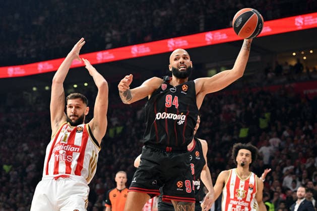 CRVENA ZVEZDA vs OLYMPIACOS EVAN FOURNIER, basketball player of Olympiacos, during Euroleague match against Crvena Zvezda, at Belgrade Arena. Belgrade, 26.11.2025 photo: MN Press photo BASKETBALL, EUROLEAGUE, CRVENA ZVEZDA, OLYMPIACOS Belgrade Belgrade Arena Serbia Copyright: xMarkoxMetlasx xMNxPressx