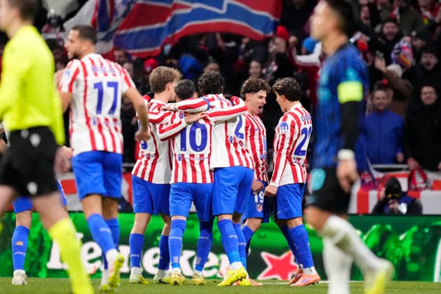 Atletico de Madrid v FC Internazionale Milano - UEFA Champions League 2025 26 League Phase MD5 Julian Alvarez centre-forward of Atletico de Madrid and Argentina celebrates after scoring his sides first goal during the UEFA Champions League 2025 26 League Phase MD5 match between Chelsea FC and FC Barcelona, Barca at Stamford Bridge on November 25, 2025 in London, England. Madrid Spain  Copyright: xJosexBretonx originalFilename:bretonhernandez-atletico251126_np9ln.jpg