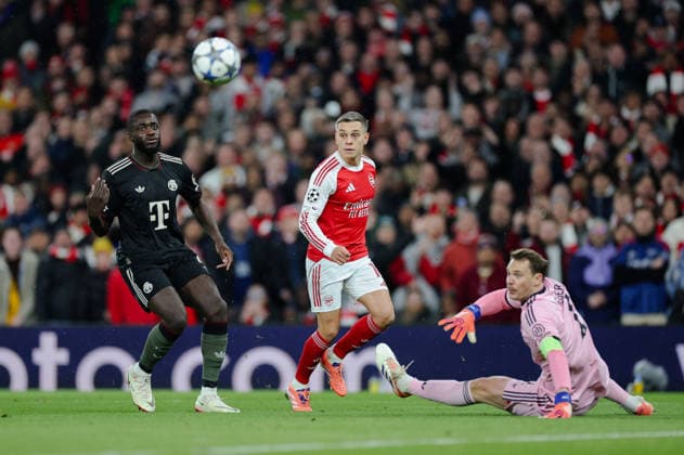 Champions League 2025 26 League Stage Arsenal v Bayern Munich Emirates Stadium 26.11.2025 Leandro Trossard of Arsenal shot Champions League 2025 26 League Stage Arsenal v Bayern Munich Emirates Stadium 26.11.2025 Photograph By Marc Aspland The Times  Copyright: xMarcxAsplandx NINTCHDBPICT001041269327