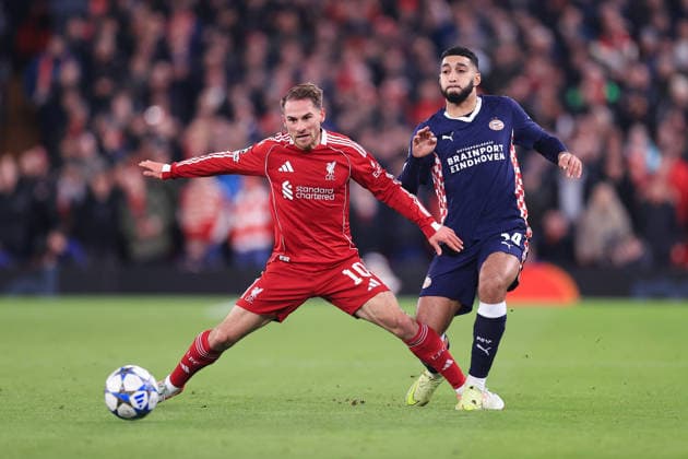 Football - UEFA Champions League - League Phase - Liverpool v PSV Eindhoven 26th November 2025 - UEFA Champions League - League Phase - Liverpool v PSV Eindhoven - Alexis Mac Allister of Liverpool battles with Ismael Saibari of PSV Eindhoven - Photo: Simon Stacpoole Offside. Liverpool UK Copyright: xSimonxStacpoolexOffside