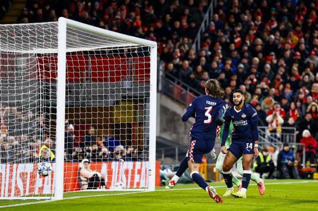 LIVERPOOL - Yarek Gasiorowski of PSV Eindhoven scores the disallowed 1-2 goal during the Champions League match between Liverpool FC and PSV Eindhoven at Anfield Stadium on November 26, 2025, in Liverpool, United Kingdom. ANP SEM VAN DER WAL UEFA Champions League Matchday 5 2025-2026 xVIxANPxSportx xxANPxIVx 543151694 originalFilename: 543151694.jpg