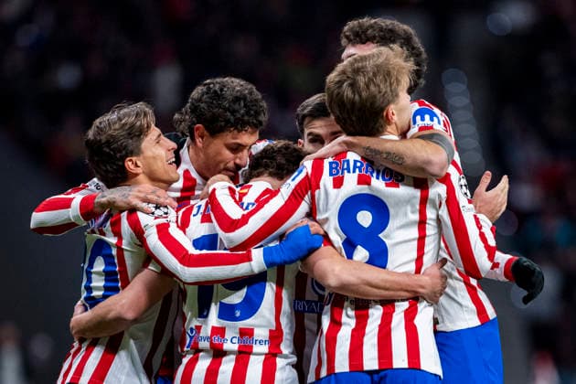 Atletico de Madrid v FC Internazionale Milano - UEFA Champions League 2025 26 League Phase MD5 Players of Atletico de Madrid (from L to R) Giuliano Simeone, Julian Alvarez, Jose Maria Gimenez, Alex Baena, Pablo Barrios celebrates a goal during the UEFA Champions League 2025 26 League Phase MD5 match between Atletico de Madrid and FC Internazionale Milano at Estadio Riyadh Air Metropolitano on November 26, 2025 in Madrid, Spain. Madrid Estadio Riyadh Air Metropolitano Madrid Spain Copyright: xAlbertoxGardinx AGardin_20251126_Foot_Champ_AtlMad_Inter_0544