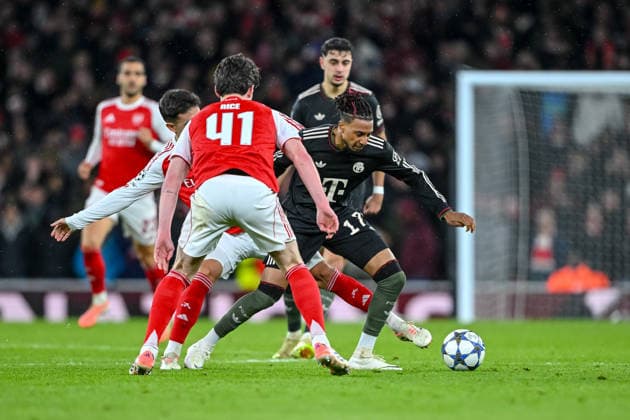 Declan Rice (Arsenal FC) und Michael Olise (Bayern Muenchen) battle for the ball during the UEFA Champions League 2025 26 League Phase MD5 match between Arsenal FC and FC Bayern München at Arsenal Stadium on November 26, 2025 in London, United Kingdom. (Photo by Harry Langer DeFodi Images)