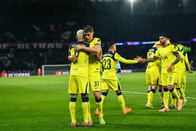 Champions League PSG vs Tottenham Hotspur F.C - FA Tottenham Hotspur’s forward Richarlison celebrates scoring a goal with teammates during the UEFA Champions League football match between Paris Saint-Germain and Tottenham Hotspur F.C at the Parc des Princes Stadium in Paris on November 26, 2025. Photo by Firas Abdullah ABACAPRESS.COM Paris Ile-de-France France  Copyright: xAbdullahxFiras ABACAx