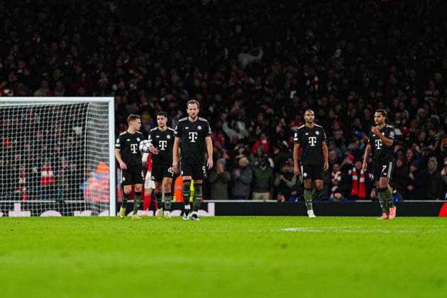 Enntaeuschung FC Bayern Muenchen nach Tor zum 2:1 Noni Madueke (FC Arsenal, 20) ENG, FC Arsenal vs. FC Bayern Muenchen, Fussball, UEFA Champions League, Spieltag 5, Spielzeit 2025 2026, 26.11.2025 ENG, FC Arsenal vs. FC Bayern Muenchen, Fussball, UEFA Champions League, Spieltag 5, Spielzeit 2025 2026, 26.11.2025 London Copyright: xEibner-Pressefoto MarcelxvonxFehrnx EP_MFN