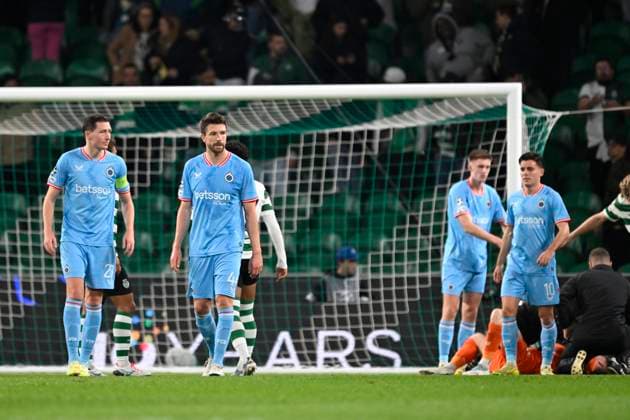 Sporting CP v Club Brugge - UEFA Champions League LISBON, PORTUGAL - NOVEMBER 26 : Vanaken Hans midfielder of Club Brugge and Mechele Brandon defender of Club Brugge look dejected during the UEFA Champions League 2025 26 League Phase MD5 match between Sporting CP and Club Brugge on November 26, 2025 in Lisbon, Portugal, 26 11 2025 Lisbon Portugal  Copyright: xNicoxVereeckenx