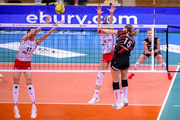 Volleyball, Frauen, CL, LKS Commercecon Lodz - Dresdner SC LODZ 26.11.2025 LIGA MISTRZYN CEV SIATKOWKA KOBIET CEV VOLLEYBALL CHAMPIONS LEAGUE WOMEN --- LKS COMMERCECON LODZ - DRESDNER SC N Z SONIA STEFANIK KAMELIJA MARTA LEVINSKA FOT.PAWEL PIOTROWSKI 400MM.PL NEWSPIX.PL --- newspix.pl 
