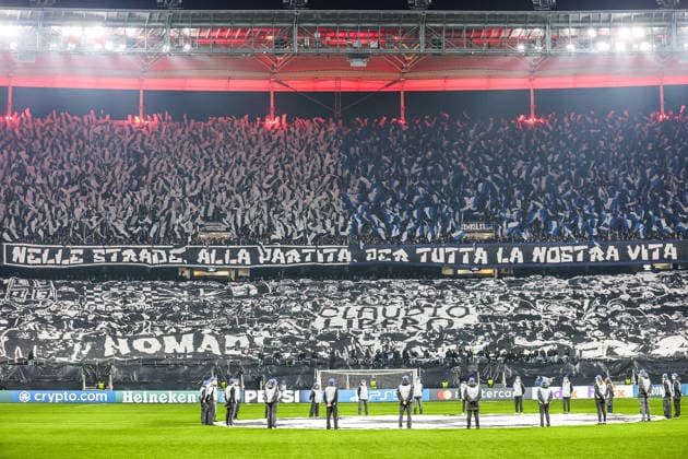 UEFA Champions League - Eintracht Frankfurt - Atalanta Bergamo am 26.11.2025 im Deutsche Bank Park in Frankfurt Die Fans von Eintracht Frankfurt in der Nordwestkurve mit einer Choreo, Choreographie, Choreografie