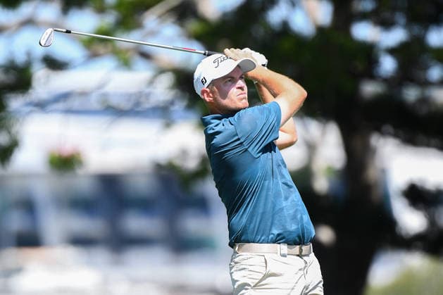 GOLF AUSTRALIAN PGA, Golf Herren Jack Munro of Australia plays a shot during the Australian PGA Championship at Royal Queensland Golf Club in Brisbane, Queensland, Thursday, November 27, 2025. ( NO ARCHIVING, EDITORIAL USE ONLY Brisbane Queensland Australia  Copyright: xJonoxSearlex 20251127183671953677