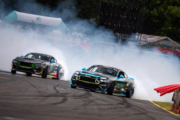 November 27, 2025, Adelaide, South Australia, Australia: JORDAN SANDERSON for RTR Motorsport leads 2x Formula Drift Champion VAUGHN GITTIN JR for RTR Motorsport during the Penrite Drift All Stars on Thursday at the BP Ultimate Adelaide Grand Final. Adelaide Australia - ZUMAf186 20251127_zsp_f186_032 Copyright: xJamesxForresterx