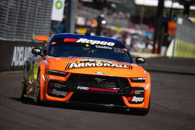 November 27, 2025, Adelaide, South Australia, Australia: Repco Supercars Championship Wildcard NASCAR, Motorsport, USA driver AUSTIN CINDRIC for Armorall Ford Performance Racing on Thursday at the BP Ultimate Adelaide Grand Final. Adelaide Australia - ZUMAf186 20251127_zsp_f186_047 Copyright: xJamesxForresterx